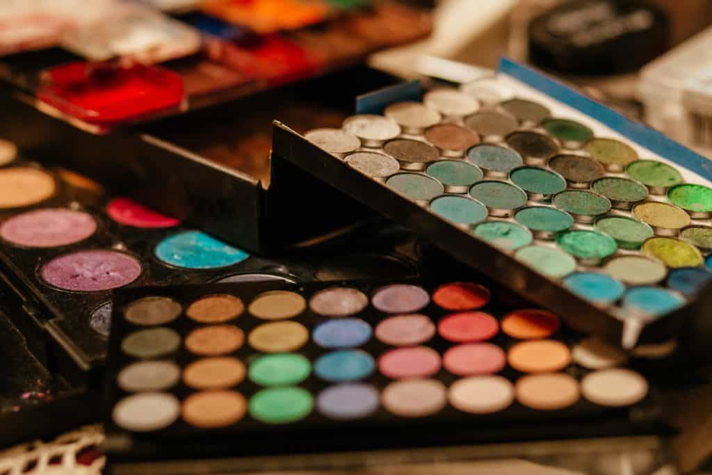 makeup-artist-kit