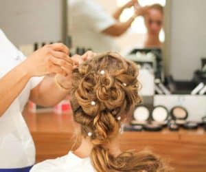 What To Do With a Cosmetology License